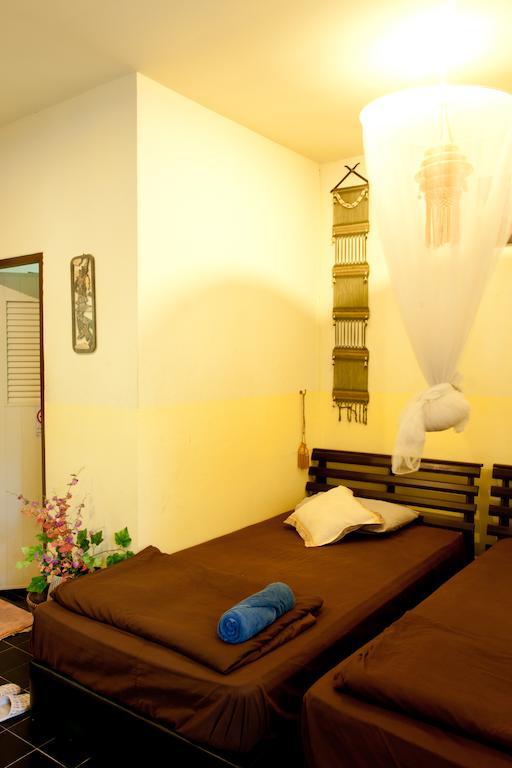 Baan Puang Petch Hotel Chiang Mai Bagian luar foto