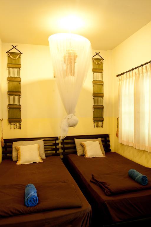 Baan Puang Petch Hotel Chiang Mai Bagian luar foto