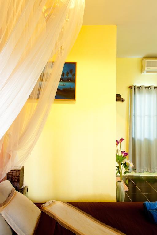 Baan Puang Petch Hotel Chiang Mai Bagian luar foto
