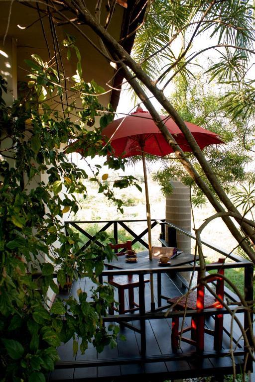 Baan Puang Petch Hotel Chiang Mai Bagian luar foto
